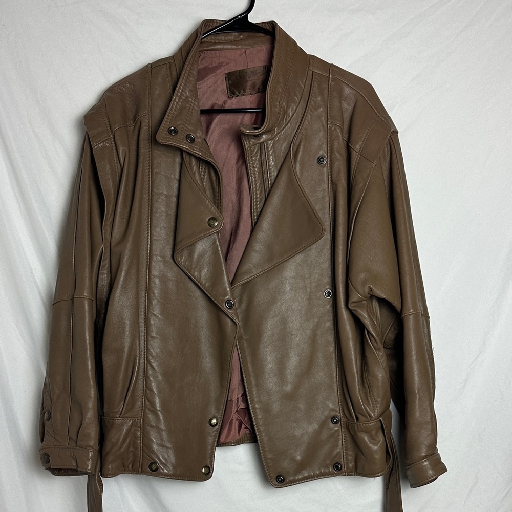 VINTAGE 90s 80s era Tan Leather Jacket